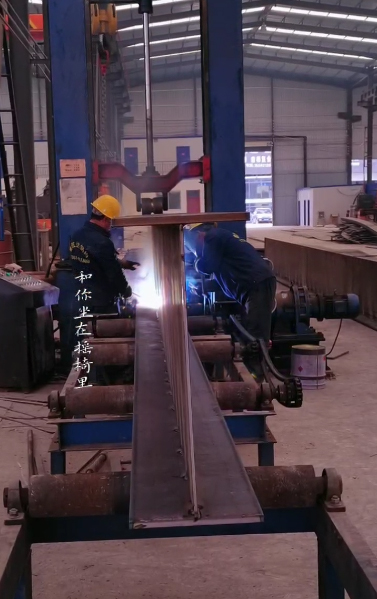 甘肃西固钢结构厂H型钢组立机